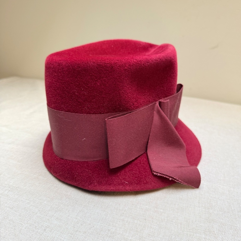 Vintage Peachbloom Velour Red Bucket Hat With Gross Grain Ribbon - Picture 5 of 9
